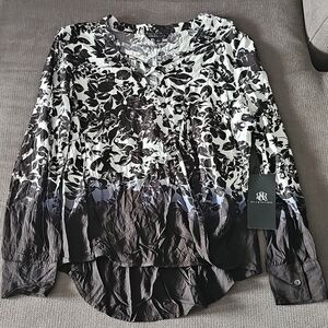 Rock & Republic Monochrome Floral Blouse
